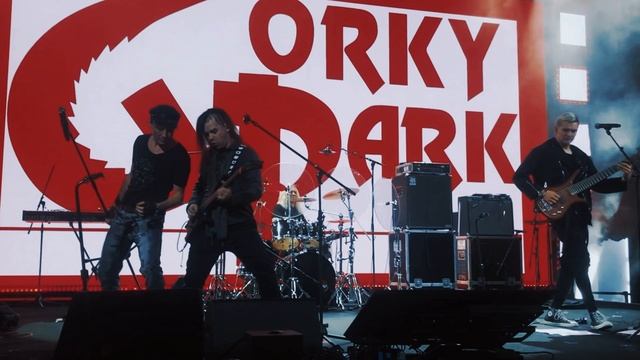 Сергей АРУТЮНОВ - солист группы "Парк Горького". Come Together смотреть онлайн