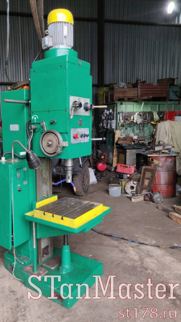 Станок вертикально-сверлильный универсальный 2Н135 смотреть онлайн
