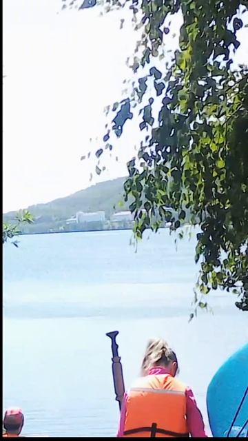 Глубина озера Банное в Башкирии 28 метров. Нас сносит от берега шквалистым ветром! Идем на буксире!