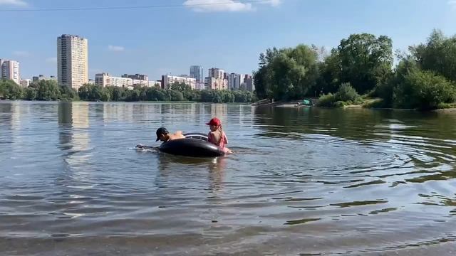 Я плаваю на круге смотреть онлайн