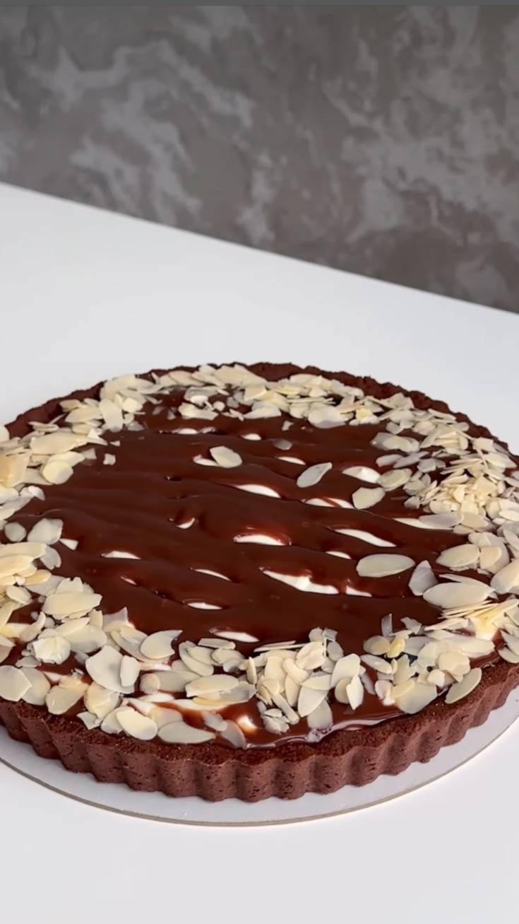 Шоколадный тарт с голубикой 😍 смотреть онлайн