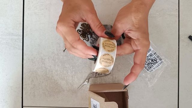 Распаковка подарков от девочек на день рождение!🎁🌹 смотреть онлайн