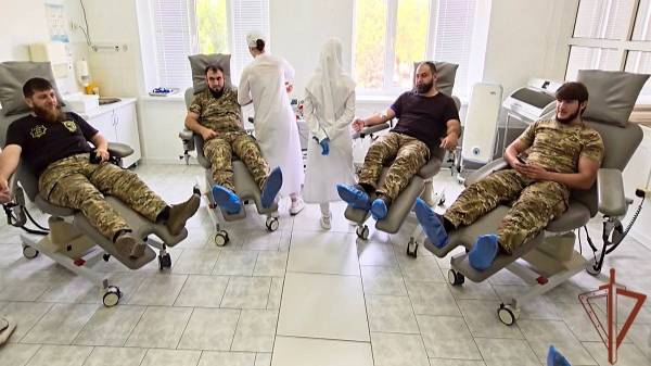 В Грозном росгвардейцы приняли участие в донорской акции «От сердца к сердцу»