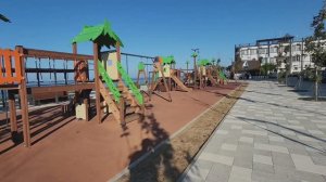 Кучугуры. Новая набережная, чистый пляж, где поесть. Цены.