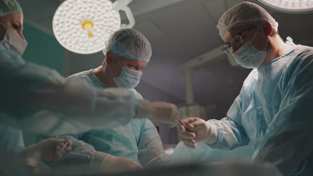 Центр хирургии UNIКлиник смотреть онлайн