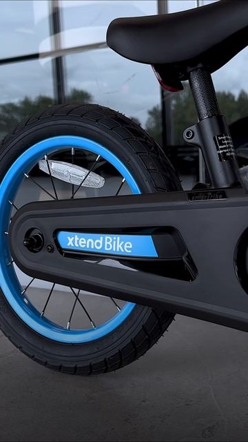 Уникальный растущий беговел-велосипед SmarTrike Xtend Bike смотреть онлайн