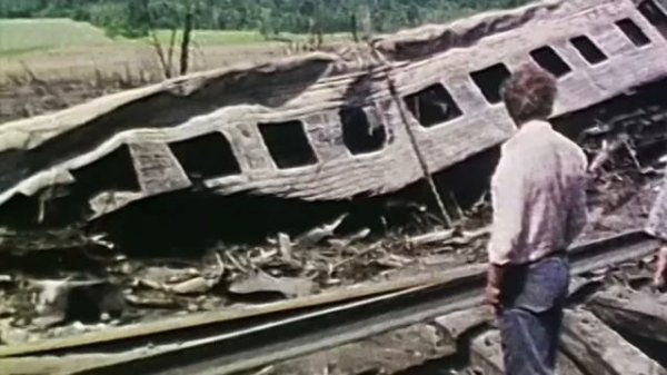 Тайны Крупнейшей ЖД катастрофы СССР _ Ашинская трагедия _ 1710 км.mp4