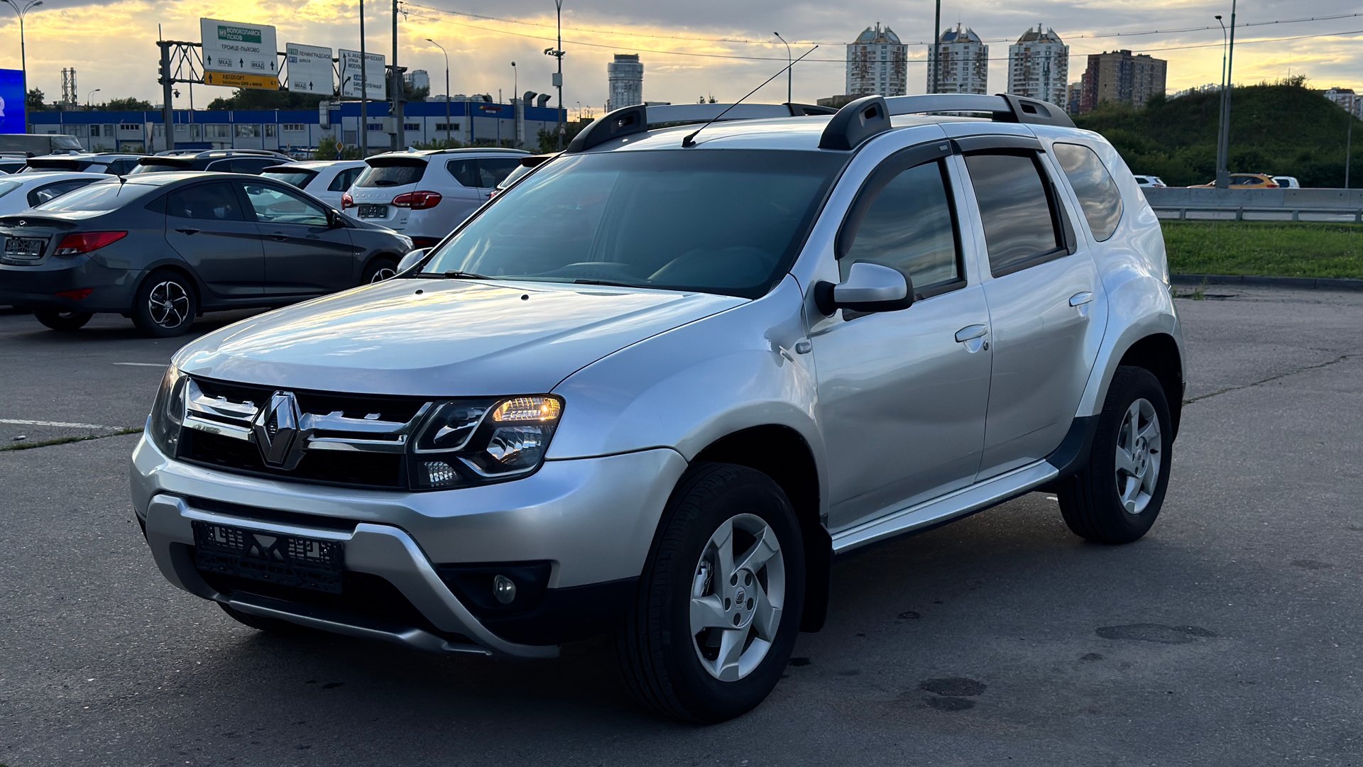 Renault Duster (2018) смотреть онлайн