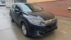 Honda Vezel 2018 год комплектация 1.5 X Honda Sensing.
