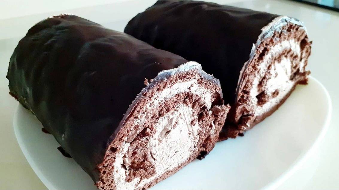 Шоколадный рулет по ГОСТу! Рецепт чешского рулета из СССР. смотреть онлайн