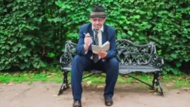 003. Гимн поэзии