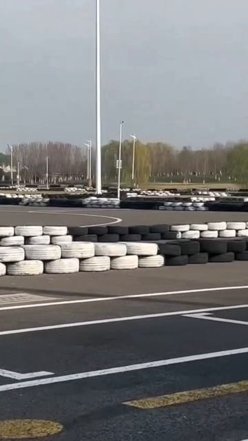 Электромобиль с бензиновым двигателем "TurboKart" смотреть онлайн