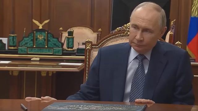 Подгорает у Грефа сильно, недвижку не покупают. И девелопер 60% и ипотечник 55% в одном лице.