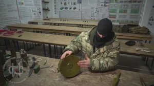 МОН-100. Мина противопехотная осколочная направленного действия