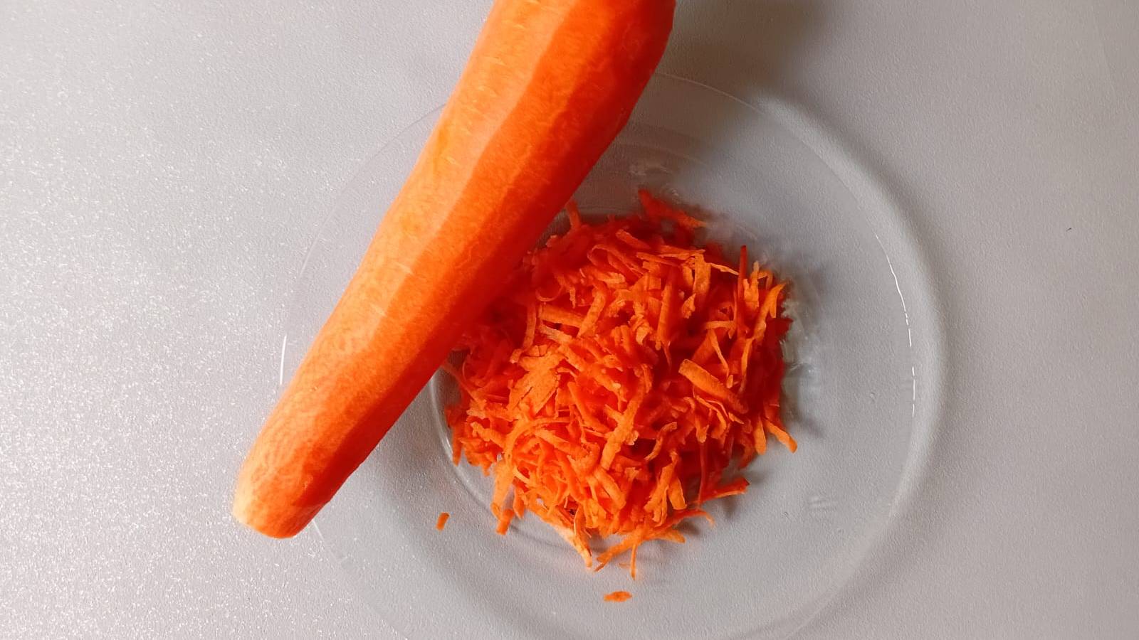 Морковный торт с кремом из сметаны и сгущенки смотреть онлайн