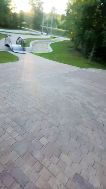 Сквер торжест