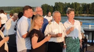 теплоход "Генерал Лавриненков" прощальный капитанский коктейль