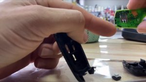 Как разобрать ключ Шевроле Круз. Как заменить корпус ключа.