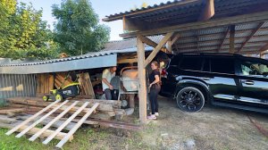 Следующий этап стройки дома начался. Штукатурка стен своими руками. Жизнь простых людей в деревне.