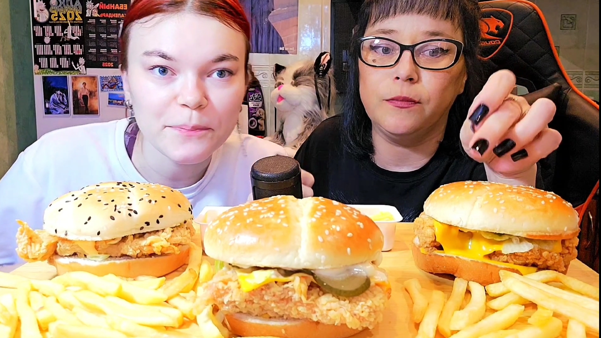 Мукбанг | ROSTIC'S. Бургер Джуниор, Маэстро Бургер,Картошка фри 🍟 | Обжор Асмр