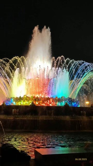 Фонтан «Каменный цветок» 06.08.2025