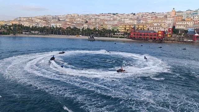 Посмотри вокруг!