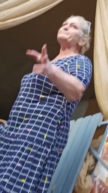 Абу-Чебуречница возомнила себя Царицей !