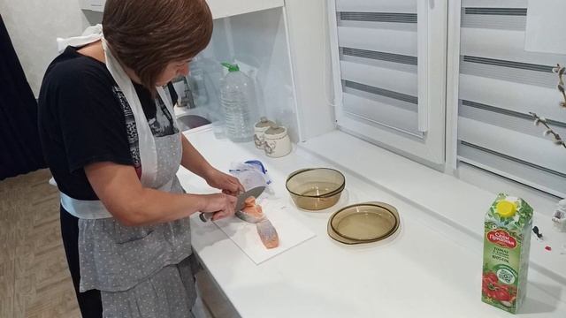 В новом костюме три км до работы/ Сделаем ароматное масло/ смотреть онлайн