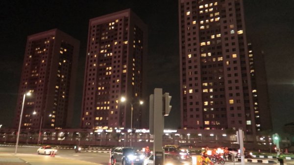 Где живут стюардессы Emirates В Дубае. Дома а/к Emirates в Dubai Silicon Oasis.