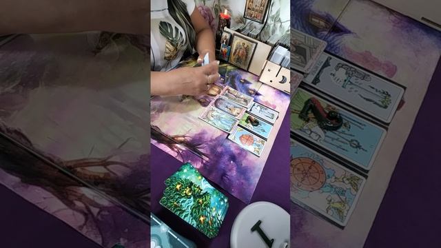 Кто за вами наблюдает и грязью поливает? смотреть онлайн