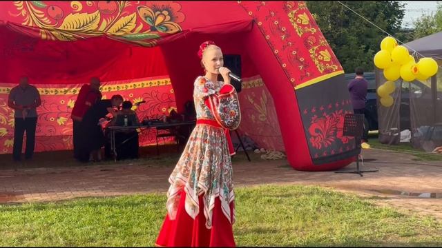 Мария Артемова на празднике посёлка Нагорный смотреть онлайн