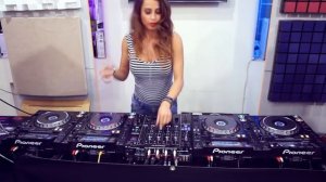 Shake It Up Rap Remix Version - Music B. - Tech PC builder Video