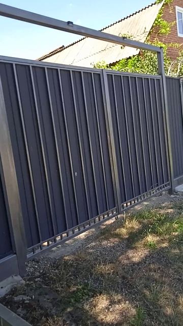 Яблоком по голове