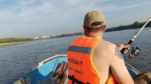 Рыбалка возле Шуховской башни.
2025г.