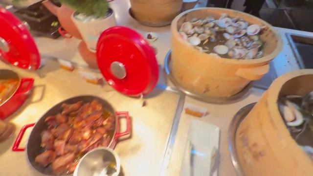 Movenpick Resort Cam Ranh, Мовенпик шведский стол Камрань, Вьетнам