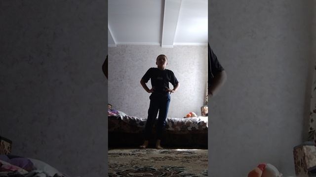 Пробую стойку на руках 2 часть смотреть онлайн