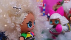 ЛОЛИК  на Дед МОРОЗЕ пришлось вызывать спасателей для Кукол лолМУЛЬТИКИ iKira.