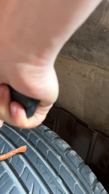 Выкручиваю саморез смотреть онлайн