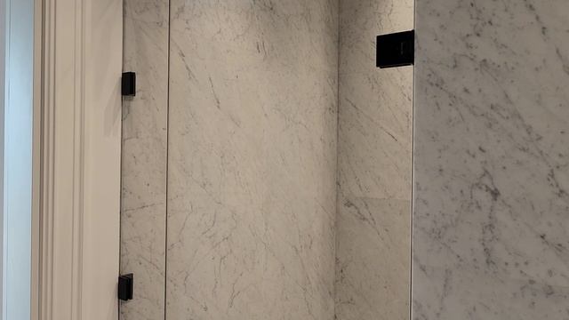 Душевые перегородки из закалённого стекла в клубном доме на Хлебном переулке смотреть онлайн