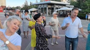 Помнишь, я тебе дарил розы белые... 08.08.25...