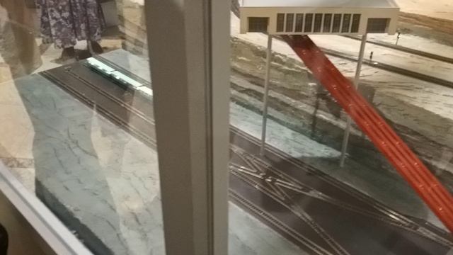 Пеозд типа Г 81-702 в музее метро На станциях катаемся смотреть онлайн
