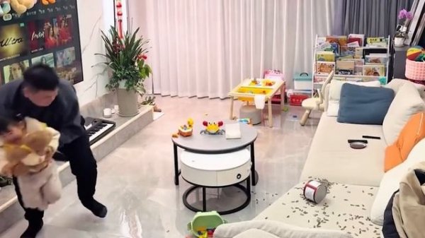 NEW! BRAIN TIME. 110 Incredible Moments Caught on CCTV Camera