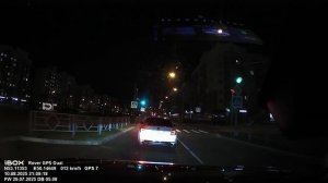 Видеорегистратор-зеркало с базой камер iBOX Rover 2 - ночная съёмка