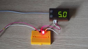 Стабилизатор тока на полевом транзисторе.