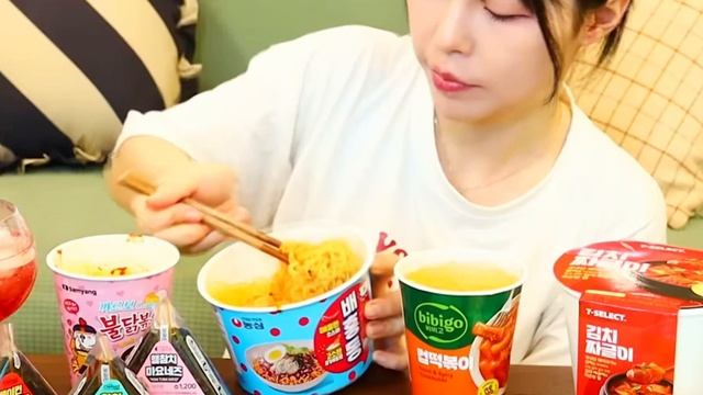 ASMR Мукбанг