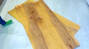 Марк сам смастерил необычную рождественскую елку