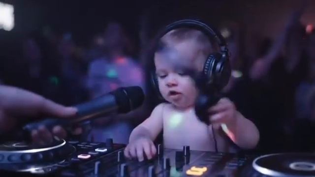 Видео с ИИ-ДЕТЬМИ смотреть онлайн