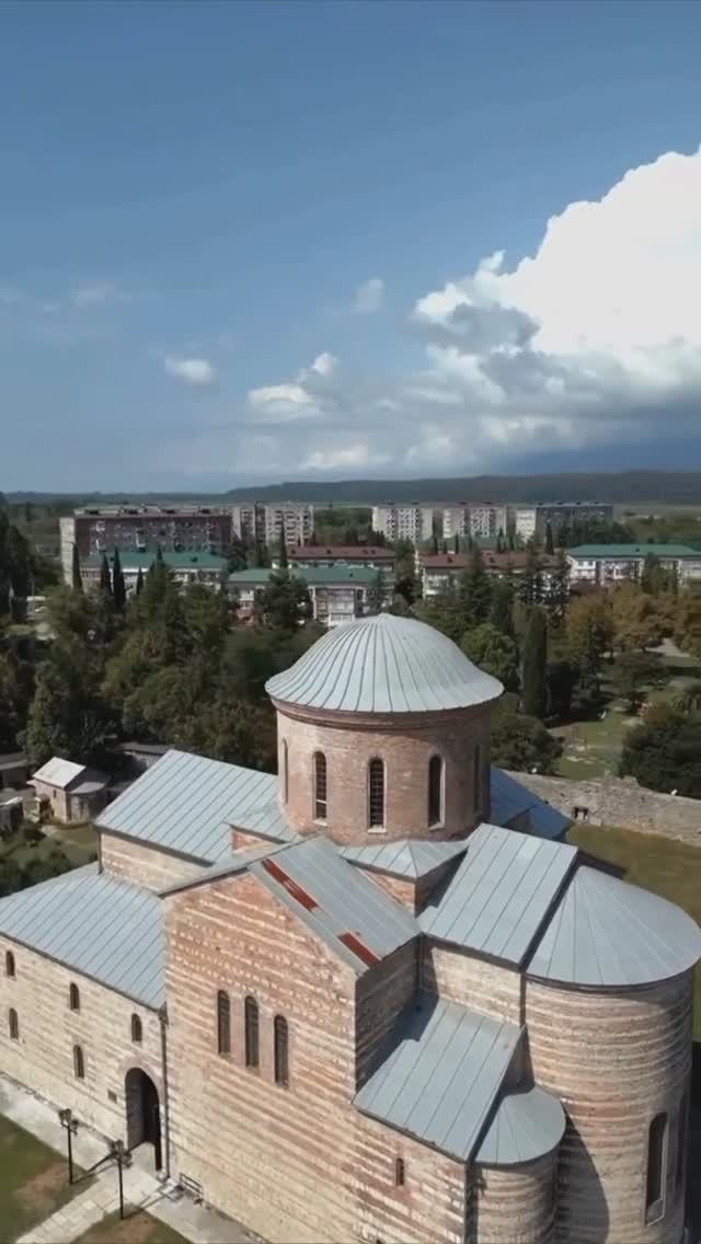 Абхазия, собор Андрея Первозванного на территории музейного комплекса «Великий Питиунт» смотреть онлайн