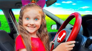 Лиза с папой и их забавная история в машине / Песенка про машинку и другие детские веселые песенки