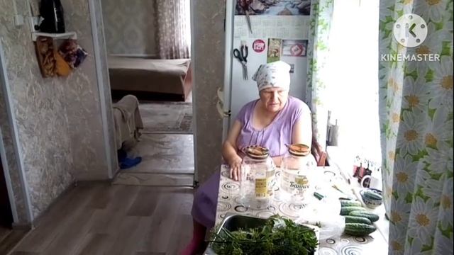 Дедушка не хочет лечиться/думает только об огурцах смотреть онлайн